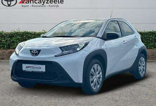 Toyota play+cam+DAB+applecarplay&andr