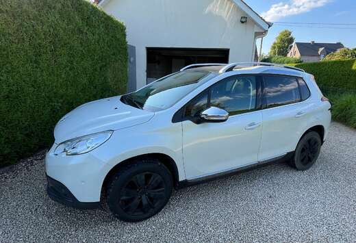 Peugeot 1.2i PureTech Allure