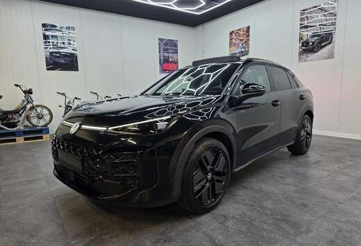 Volkswagen NEW T-Roc 1.5 TSI R-Line Panodak