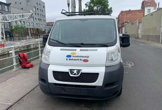 Peugeot 2.5 D