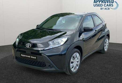 Toyota 1.0 VVT-i Play 5d 53kW