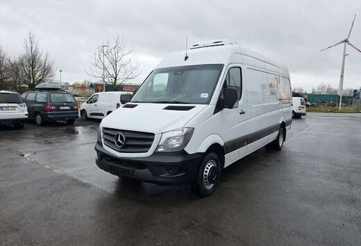 Mercedes-Benz 519 (Stock ID 63204)