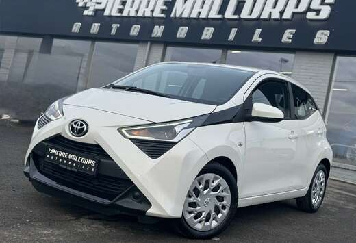 Toyota 1.0i x-play II AUTO / CARPLAY / CAMERA / AIRCO