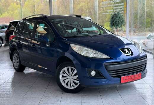 Peugeot 1.4 ESSENCE 95CV - TOIT PANORAMIQUE