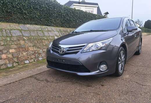 Toyota Avensis Combi 2.0 D-4D