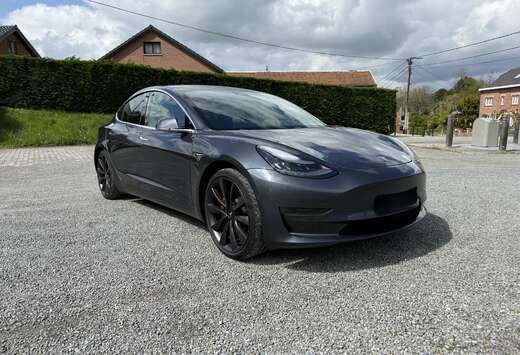 Tesla 75 kWh AWD Performance (377 kW)