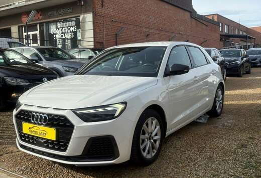 Audi *SPORTBACK*25TFSI*S-TRONIC