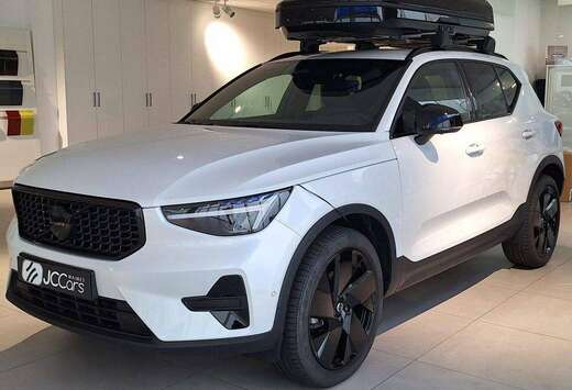 Volvo XC40 2.0 B3 MHEV Plus Black Edition DCT Plus Bl ...