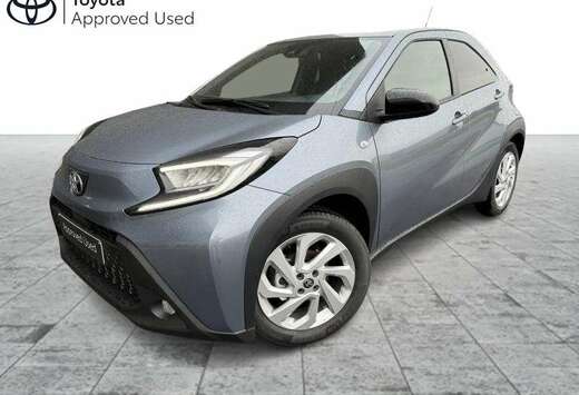 Toyota 1.0 MT Active + Zetelverwarming