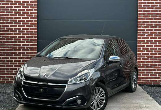 Peugeot 208 1.2i PureTech Style