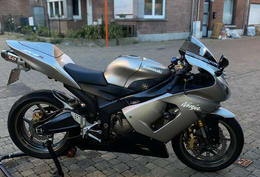 Ninja ZX6R
