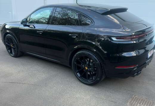 Porsche E-Hybrid Coupe Tiptronic S