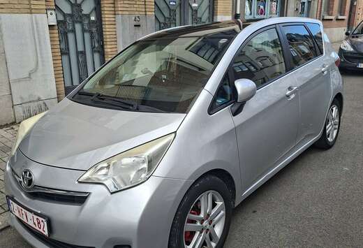 Toyota Verso S 1.33 VVT-i Skyview