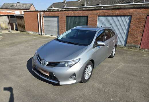 Toyota SW HEV 1.8i HSD Comfort CVT