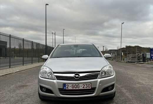 Opel SW 1.4i Essentia