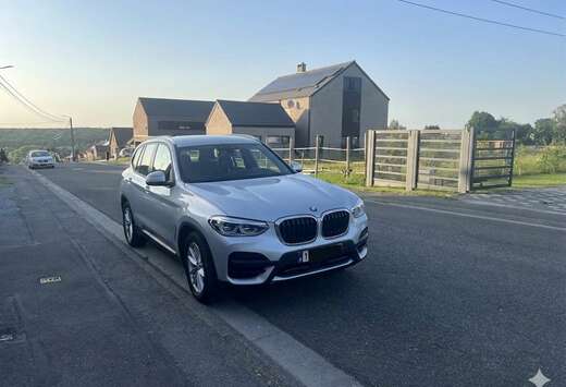 BMW sDrive18d Aut. AAC. HUD. CARPLAY. ADAPTVE PHARE.