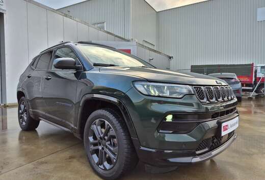 Jeep 1.3 Turbo eAWD // AUTO. // PHEV HYBRID // 2022