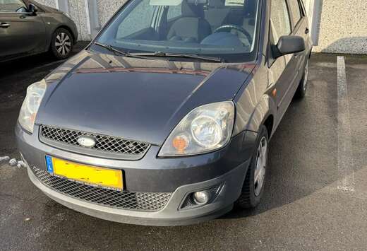Ford Fiesta 1.6i 16v Colorline
