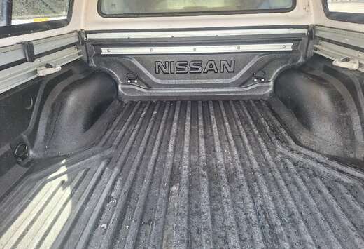 Nissan 2.3 dCi 4WD N-Guard