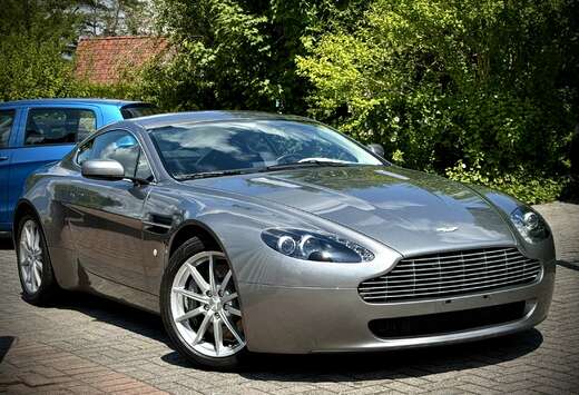Aston Martin 4.3i V8 Sportshift