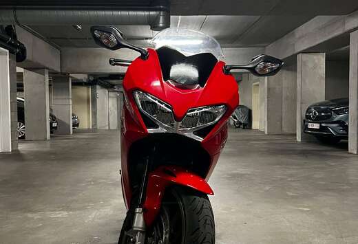 Honda F