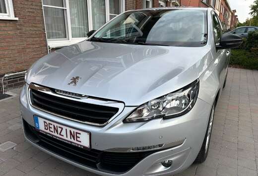 Peugeot 1.2i! Nieuwstaat* Airco*Navi*Camera* 19000km* ...