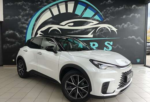 Lexus LBX FWD emotion + executive pack