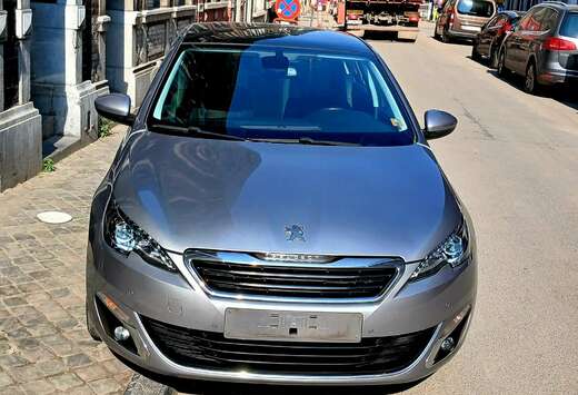 Peugeot 1.2 PureTech Allure STT