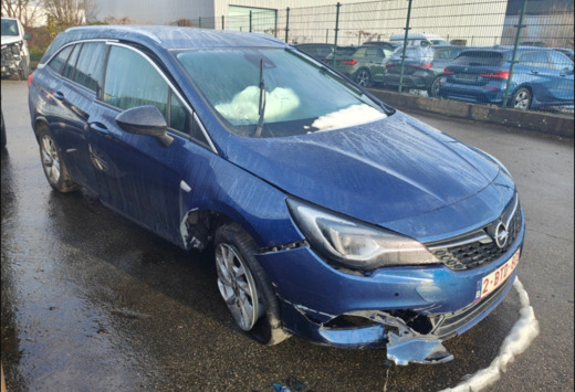 Opel 1.5d * épave * Ne Roule Pas
