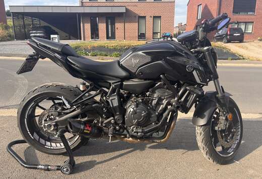 Akrapovic
