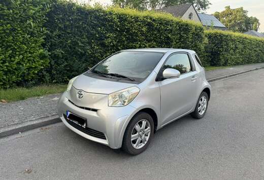 Toyota 1.0i VVT-i Sol