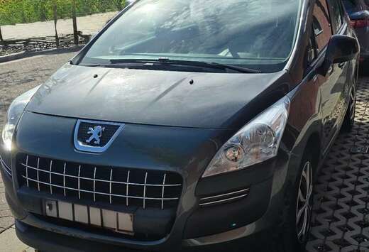 Peugeot 3008 1.6i Confort Pack