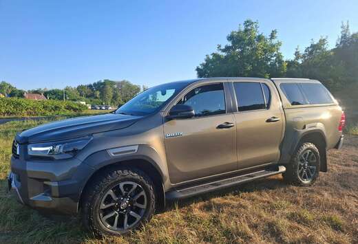 Toyota 2.8 D-4D 4WD Invincible