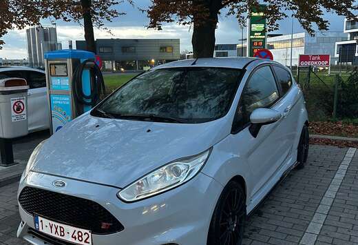 Ford 1.6 EcoBoost ST200