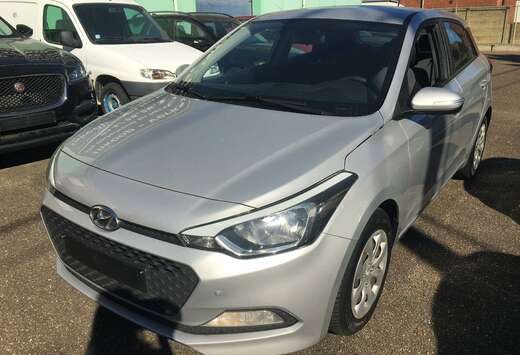Hyundai i20 AUTOMATIC 1.4i BENZINE