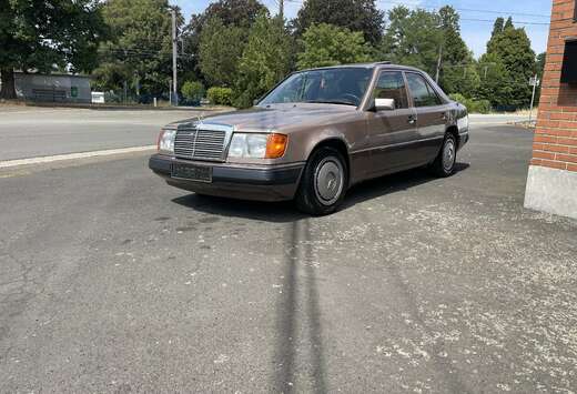 Mercedes-Benz W124 E220 1993 Klima