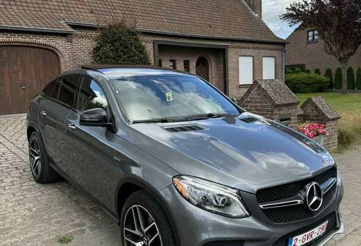 Mercedes-Benz Coupe 4M 9G-TRONIC