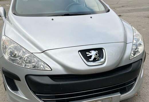 Peugeot 1.6 HDi 90ch BLUE LION Style