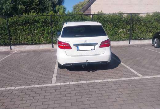 Mercedes-Benz B 180 BE Edition