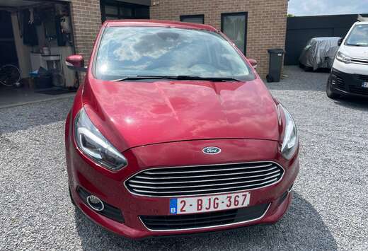 Ford S-Max 2.0 TDCi Titanium