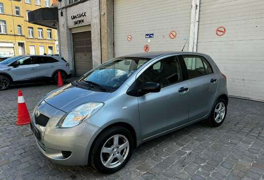 Toyota 1.3i VVT-i AIRCO CLIMATISÉ JANTE ALUMINIUM 4  ...