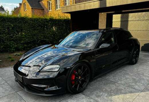 Porsche Taycan Sport Turismo 105 kWh 4S