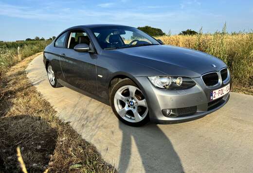 BMW Coupé 320i E92