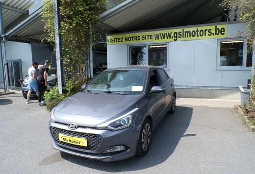 Hyundai 1.2i 84cv gris 07/17 62.919km Airco GPS Cruis ...