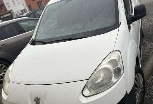 Peugeot 1.6 HDi 75 L1 FAP Avantage +