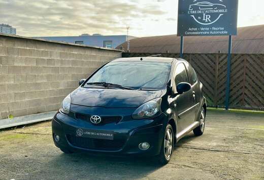 Toyota 1.0 * JANTES ALU * VERR CENTRAL * VITRE ELEC * ...