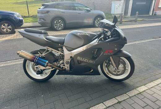 Suzuki k2