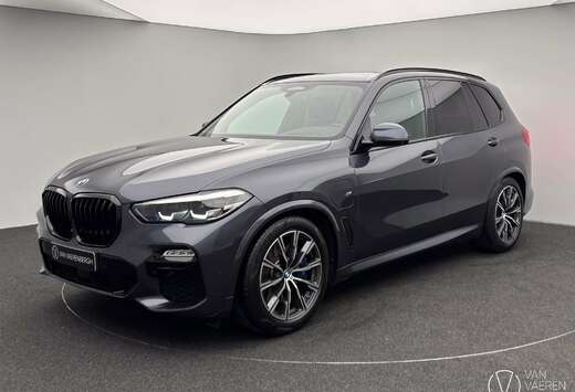 BMW 45e xDrive / PANO/ HUD/ Adaptive CC