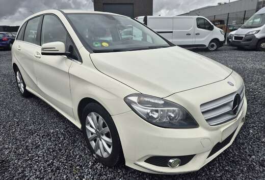 Mercedes-Benz CDI Essential / Camera / USB / Marchand ...