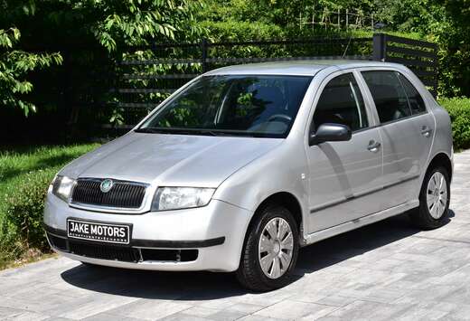 Skoda Fabia 1.2i 12v ** GARANTIE 12 MOIS **